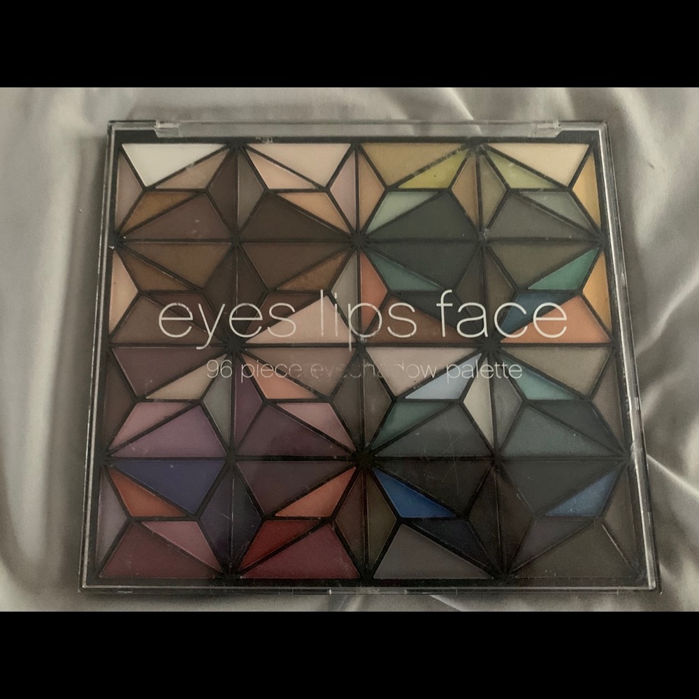FREE w/$65 Purchase- ELF Eyeshadow Palette